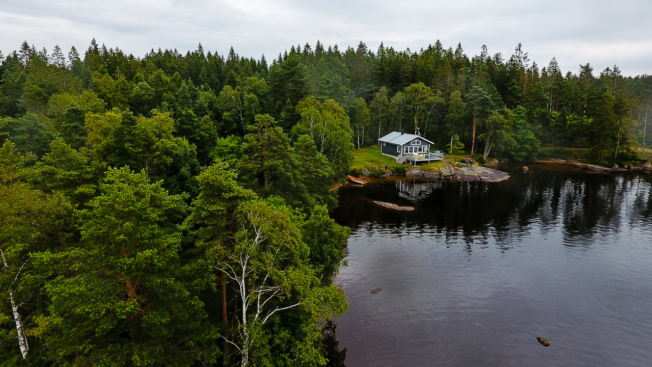 off the grid cabin